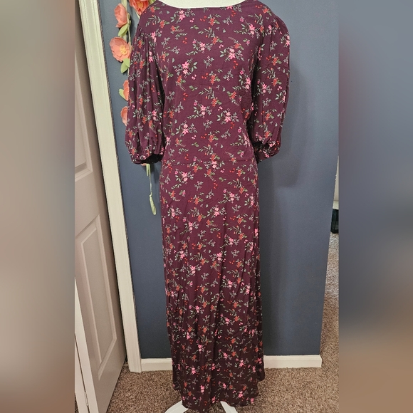 Old Navy Cutout Smocked Back Maxi Shift Dress With Slit Plus Size 4X - Picture 1 of 12